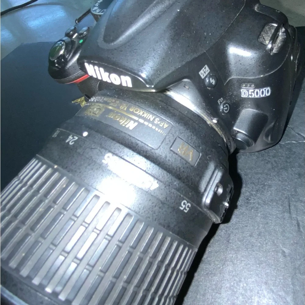 Nikon D5000 DX Digital SLR Camera